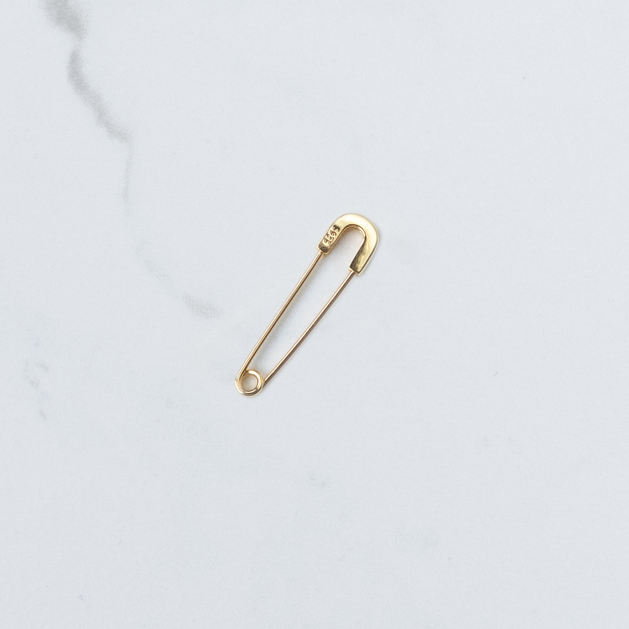 Aro Alfiler de Gancho Oro