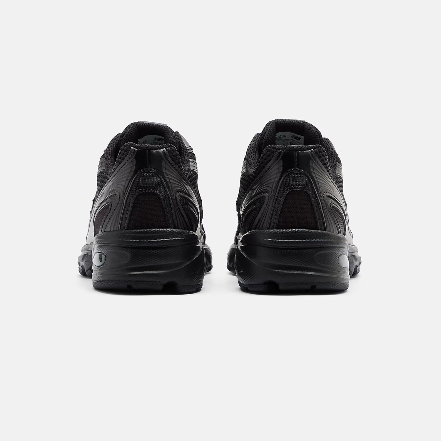 New Balance 740 - Black – La Plage
